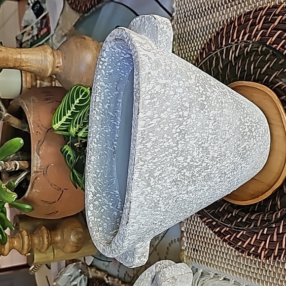 Final $! Threshold studio mcgee rustic decorative urn vase - Picture 3 of 5